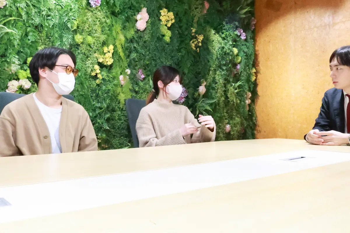 藤岡様（中央）